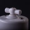 Falon kívüli porcelán kapcsoló textilkábeles szereléshez
